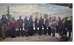 “İzmir Öğretmen Akademileri” Kapsamında ‘‘Edebiyat Akademisi’’ Etkinliklerine Devam Ediyor