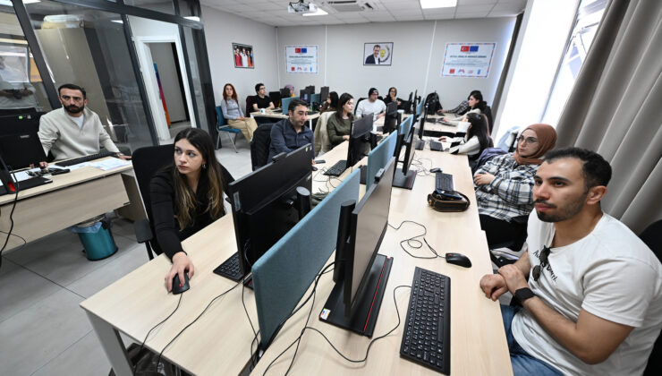 GENÇLERE YAPAY ZEKA VE VERİ ANALİZİ EĞİTİMİ