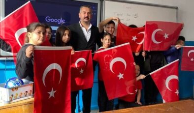 Örnek Müdür Sosyal Yönüyle Fark Yaratıyor