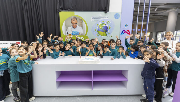 BÜYÜKŞEHİR ERKEN YAŞTA BİLİMLE TANIŞMAYI SAĞLIYOR