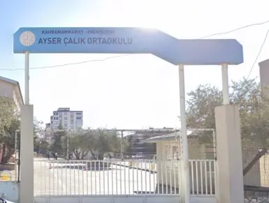 Okul Bahçesi Boş, Yürekler Yangın Yeri