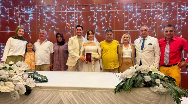 Büşra Dicle ve Hasan Mersin’de “Evet” Dedi!