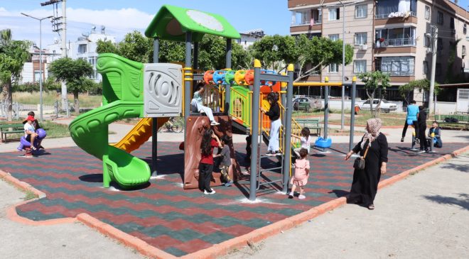 TOROSLAR’DA PARKLAR YENİLENİYOR, MAHALLELER DEĞER KAZANIYOR