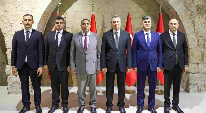 Vali Atilla Toros’tan 5 İlçe Kaymakamına Anlamlı Veda