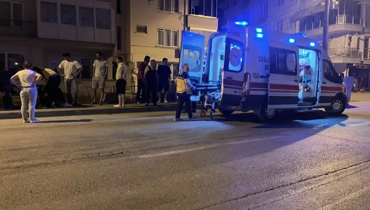 Mudanya’da kontrolden çıkan motosiklet sürücüsü yol kenarına savruldu