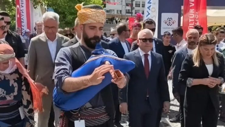 Pinhan Kültür Sanat Derneği Sivas’ta Yaşayan Miras Şöleni Düzenledi