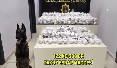 MERSİN’DE DEV UYUŞTURUCU OPERASYONU: 122 KİLO TAKOZ ESRAR ELE GEÇİRİLDİ