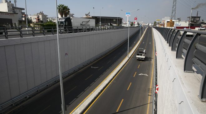 Hal kavşağı trafiği rahatlattı, esnaf memnun kaldı