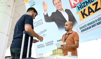 Mersin’de üniversitelilere otogarda ilk karşılama