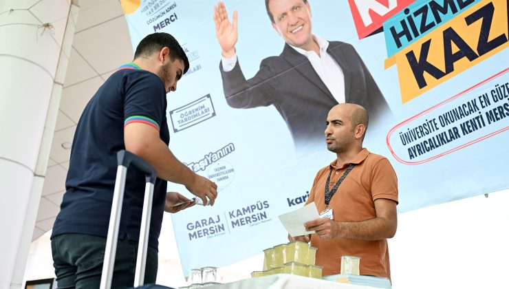 Mersin’de üniversitelilere otogarda ilk karşılama