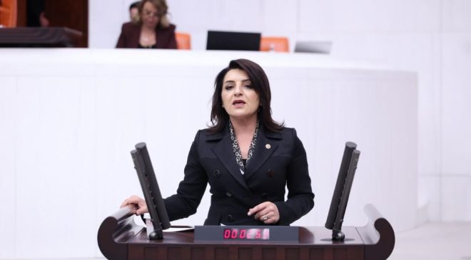 OKULLAR AÇILDI, “PARASIZ EĞİTİM” KÂĞIT ÜZERİNDE KALDI