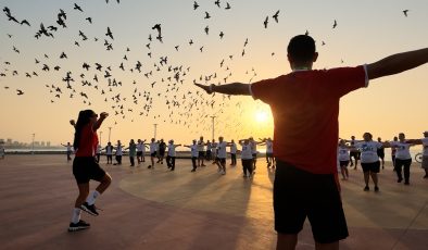 Mersin’de güne sporla başladılar, ulaşımı deneyimlediler