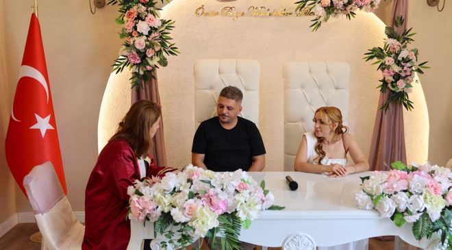 Toroslar’da nikah salonu yeni yerine taşındı