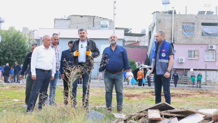 TOROSLAR’DA TEMİZLİK SEFERBERLİĞİ SÜRÜYOR