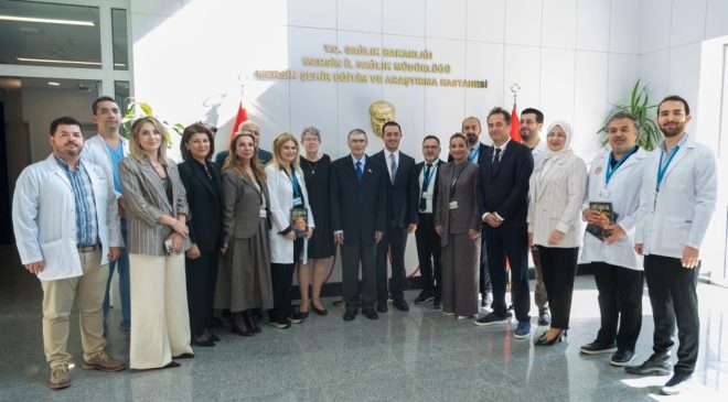 Prof. Dr. Aziz Sancar Mersin Şehir Hastanesi’nde Sağlık Çalışanlarıyla Buluştu